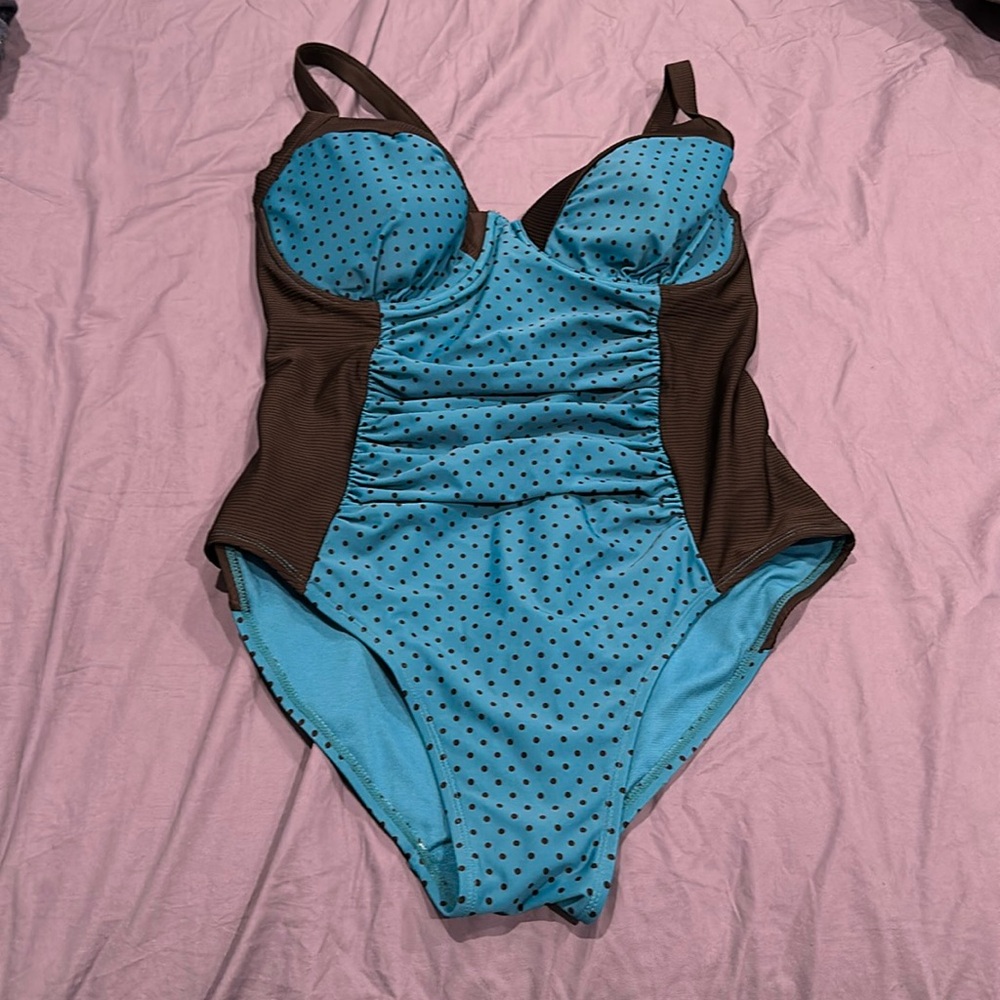Brand: Terra & Sky, Size: 1X, Color: Blue with black polka dots